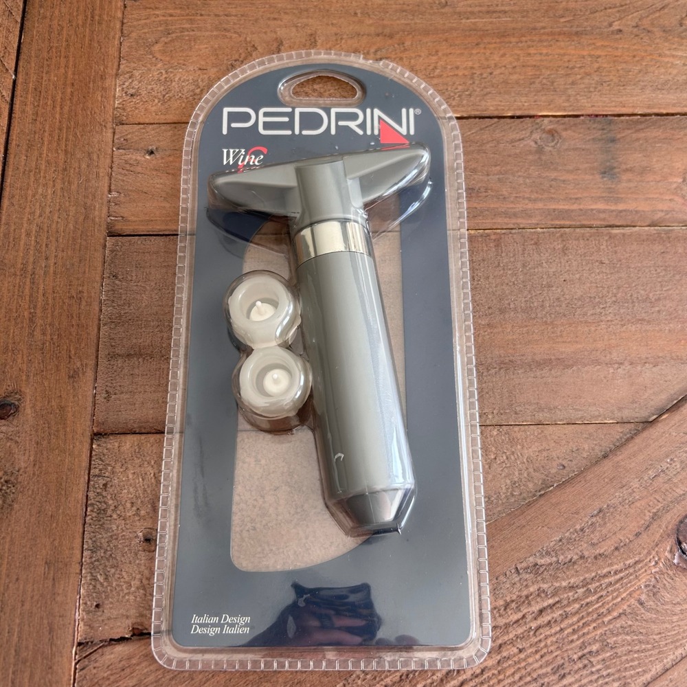 Pedrini Wine Saver Vacuum Pump with 2 Stoppers‎ Grey Italian Design 7835 NEW